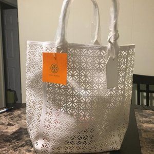 ALL WHITE  tory Burch Summer TOTE  bag